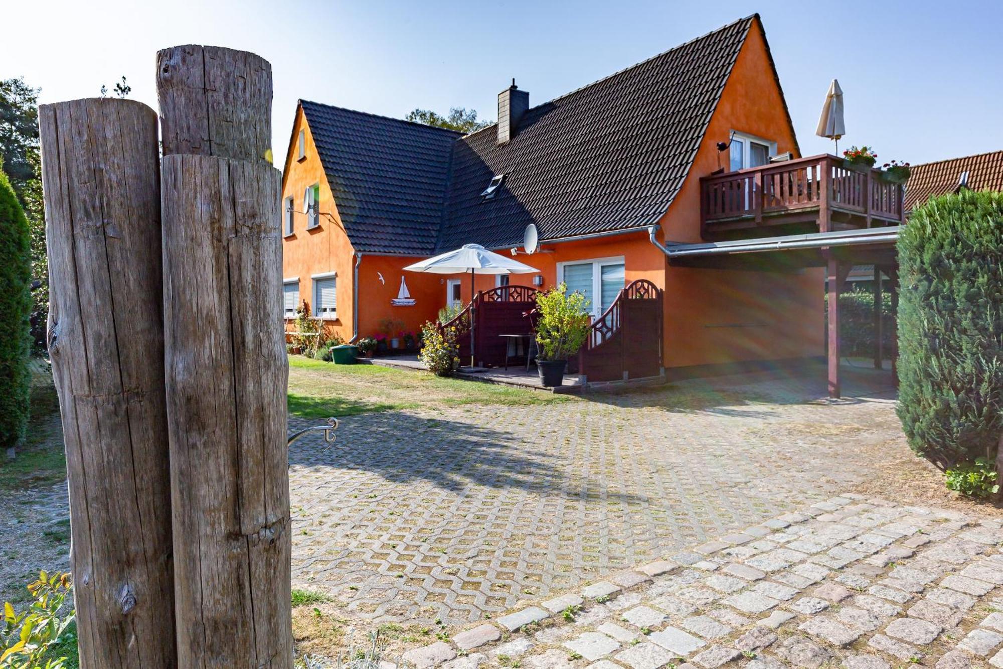 Sonnenblumenhaus 02 Apartment Prerow Exterior photo